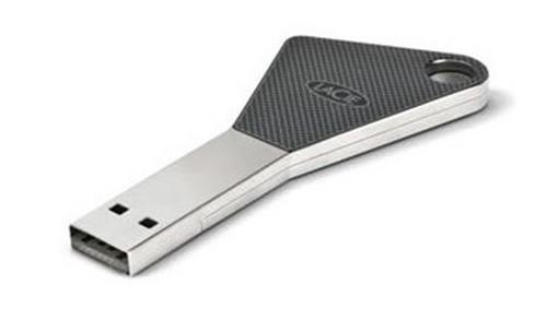 Une clé USB en forme de clé