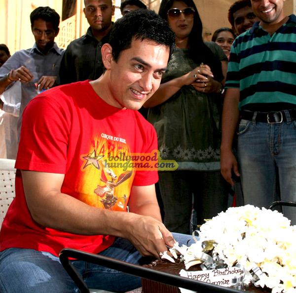 [PHOTOS] Aamir Khan fete son anniversaire