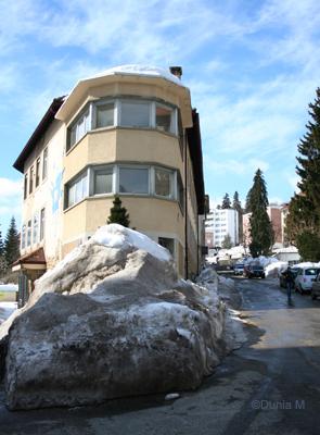 Photos du jour: 15 mars 2009 La Chaux-de-Fonds: neige sale 15 mars 2009