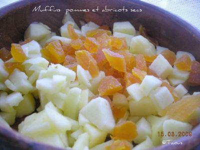 Muffins pommes et abricots secs Muffins pommes et abricots secs