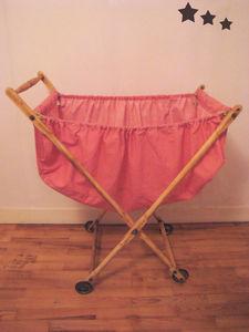Décoration Vintage pour enfants Lit vintage ancien