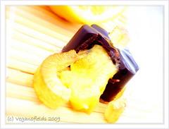 Chocolats de Pâques 2, Lemon Curd, ganache choco-vanille (vegan) Chocolats de Pâques 2, Lemon Curd, ganache choco-vanille (vegan)