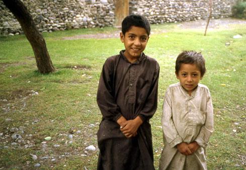 Le terrain de polo le plus haut du monde pakistan-gosses-frigorifies.1237366493.jpg