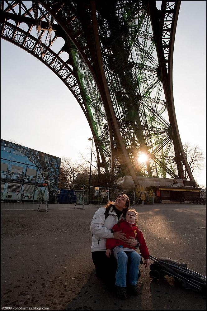 Aga+sof_eiffel Aga+sof_eiffel