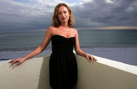 Lejaby by Zoé Cassavetes 610x