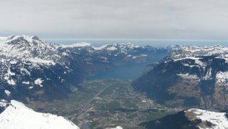 Ski de randonnée dans les Alpes suisses...