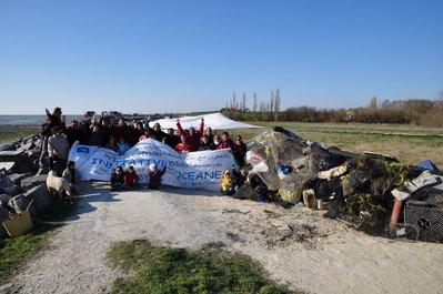 Initiatives Océanes - Nous avons réhabilité 1,5 km de littoral Initiatives Océanes Nous avons réhabilité littoral