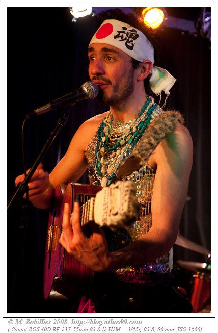 Nima en concert au Box à Carouge Nima en concert au Box à Carouge