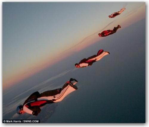 red_arrow_3 red_arrow_3