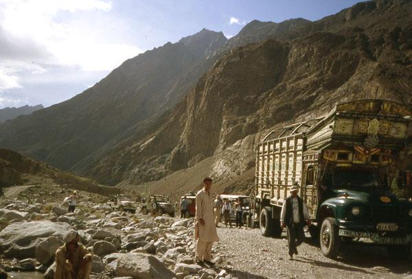 pakistan-piste-a-camion.1237973680.jpg