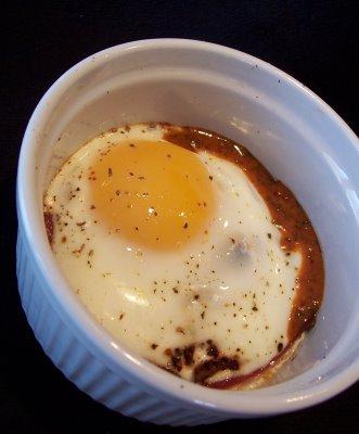 Oeuf cocotte à la basquaise