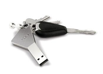 Le trousseau de clefs USB, il suffisait d'y penser...