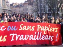 Sans papiers SANS PAPIERS