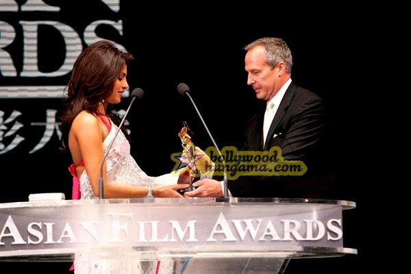 [PHOTOS] Priyanka Chopra @The Asian Film Awards In Hong Kong