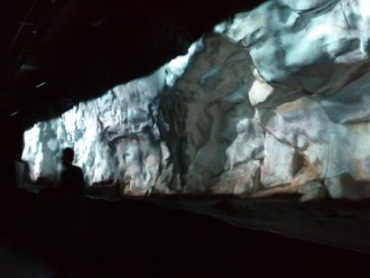 Le centre d'interprétation du Roc-aux-Sorciers spectacle multimédia