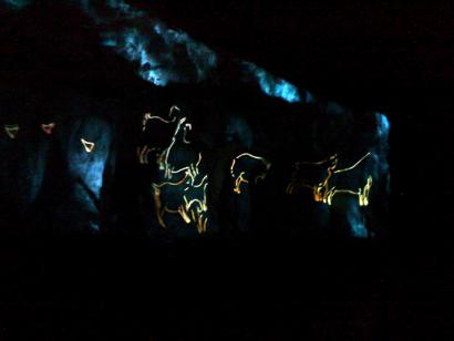 Le centre d'interprétation du Roc-aux-Sorciers Le centre d'interprétation du Roc-aux-Sorciers