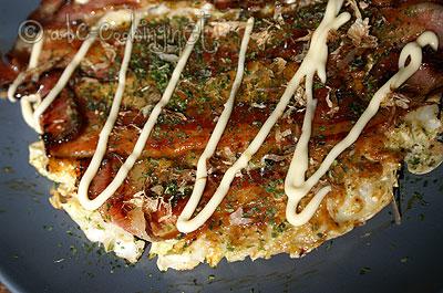 Okonomiyaki à la poitrine fumée