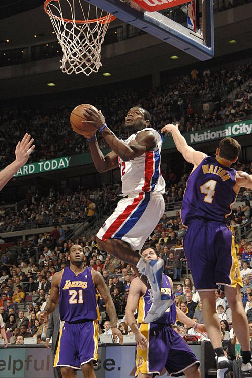 26.03.09 Lakers 92 @ Pistons 77
