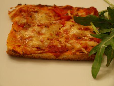 Une pizza faite en 2 minutes P3211126