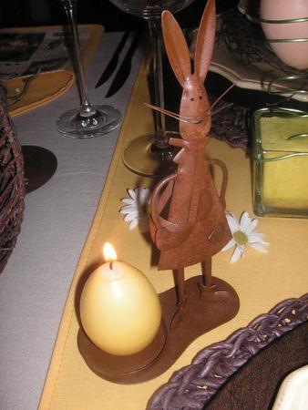 Table Pâques jaune-brune PICT0019_0002