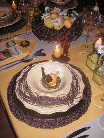 Table Pâques jaune-brune PICT0046_0002