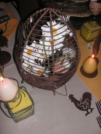 Table Pâques jaune-brune PICT0006_0006