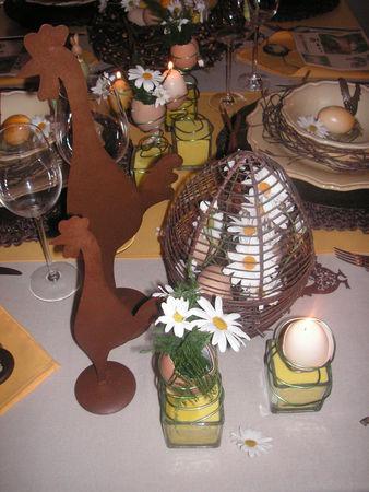 Table Pâques jaune-brune PICT0008_0003