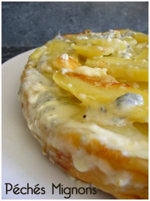 Tatin à la buche cendré et aux pommes de terre Tatin, Fromage, Buche cendré, Crème, Pâte feuilletée, Oeufs, Pommes de terre, Entrée chaude, Tartes salées,