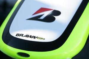 brawn-gp-f1-team-m-1304