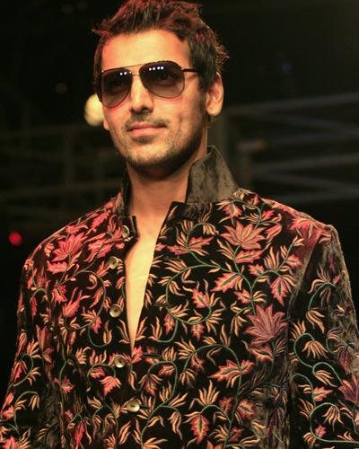 [PHOTOS] Kolkata Fashion Week '2009