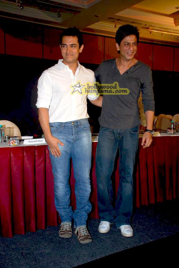 [PHOTOS] Shahrukh Khan & Aamir Khan @Media Meet
