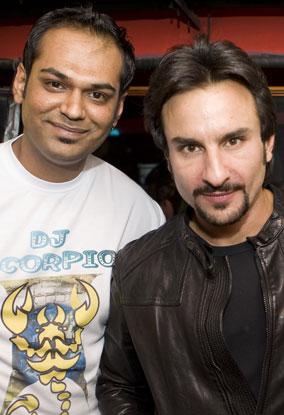 Saif AliKhan au Mirchi nightclub