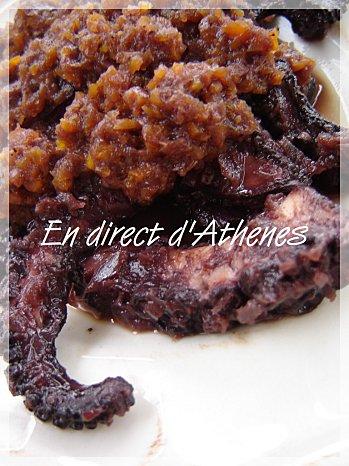 MEZES : Poulpe au vin