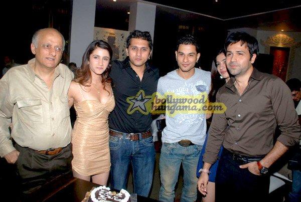 [PHOTOS] Mohit Suri's birthday bash