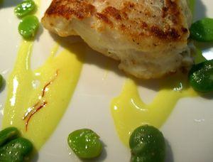 Pavé de mostelle sauté, poêlée de légumes verts croquants et sauce safran... Pav_MostelleSceSafranPo_l_eVerte13bis