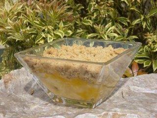 Crumble de noix de pécan aux mangues et aux bananes