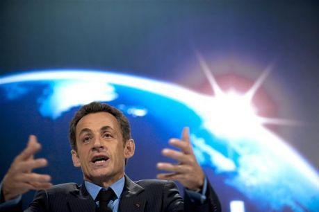 sarko-maitre-du-monde-discours-cloture-g20-2-avril-2009.1240109392.jpg