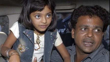 La star de «Slumdog Millionaire» Rubina, neuf ans, est à vendre rubina.jpg