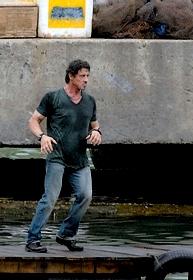 The Expendables, de Sylvester Stallone : une avalanche de photos !! the-expendables