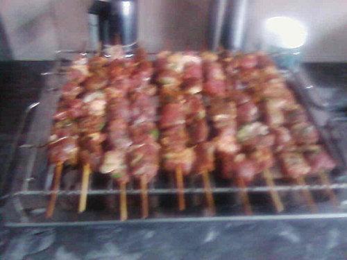 Brochettes et poivrons farcis +..balade.... Brochettes et poivrons farcis +..balade....
