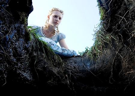 L’Alice de Tim Burton, se dévoile enfin… alice-aux-pays-des-merveilles