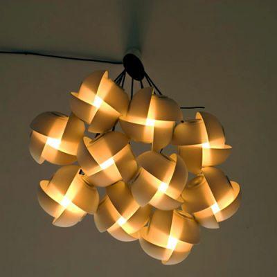Porcelain Lamp © Laura Pregger