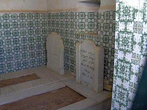 Sidi Lakhdar Ben Khlouff, chantre de la poésie populaire à l’échelle maghrébine Sidi Lakhdar Ben Khlouff, chantre de la poésie populaire à l’échelle maghrébine