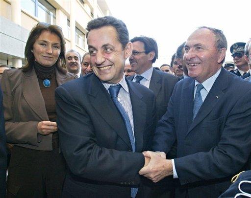 Jacques Blanc serrant les paluches de Sarkozy