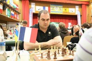 Championnat de France d'échecs de la jeunesse 2009 à Aix-les-Bains. Mr Jon, Europe Echecs, et la FFE suivent cet évènement de très près. John Cappon alias Mr Jon