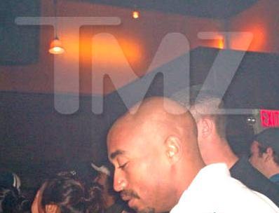 Tupac Shakur vivant ? (photos)