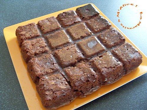 Brownie chocogingembre aux amandes grillées...