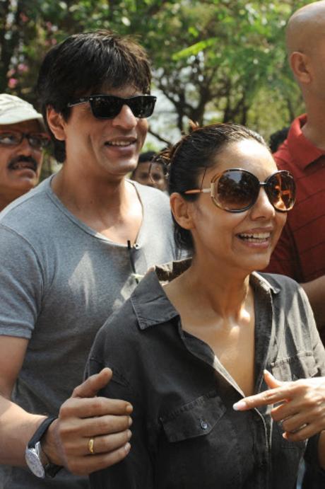 Les stars de Bollywood se sont données rendez-vous au bureau de vote..