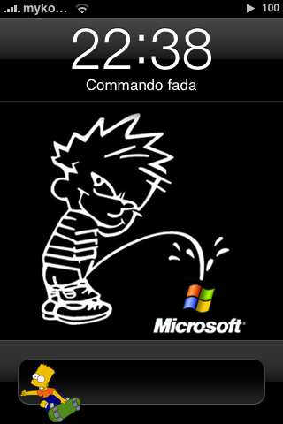 Thèmes - LockScreen “Pissing on Microsoft” Thèmes - LockScreen “Pissing on Microsoft”