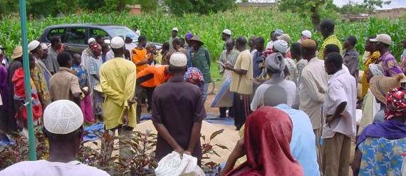 Problématique et enjeux du don, par l'association Une P'tite Goutte d'Eau Problématique et enjeux du don, par l'association Une P'tite Goutte d'Eau